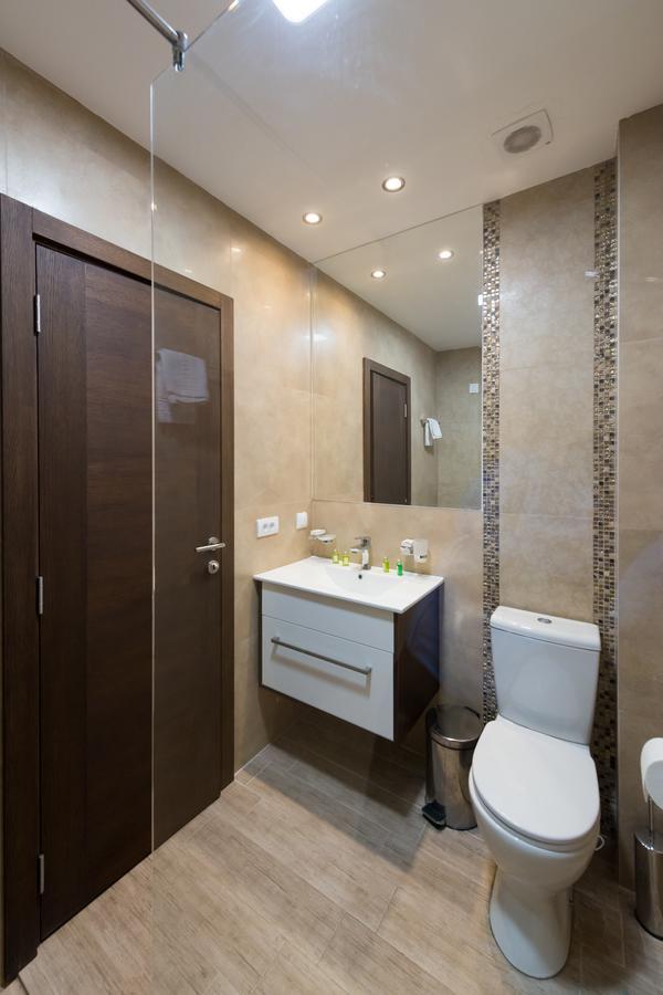 Hotel Crystal Pecinci Экстерьер фото