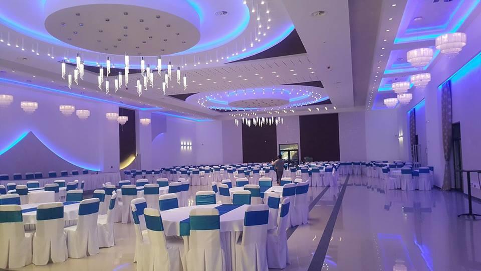 Hotel Crystal Pecinci Экстерьер фото