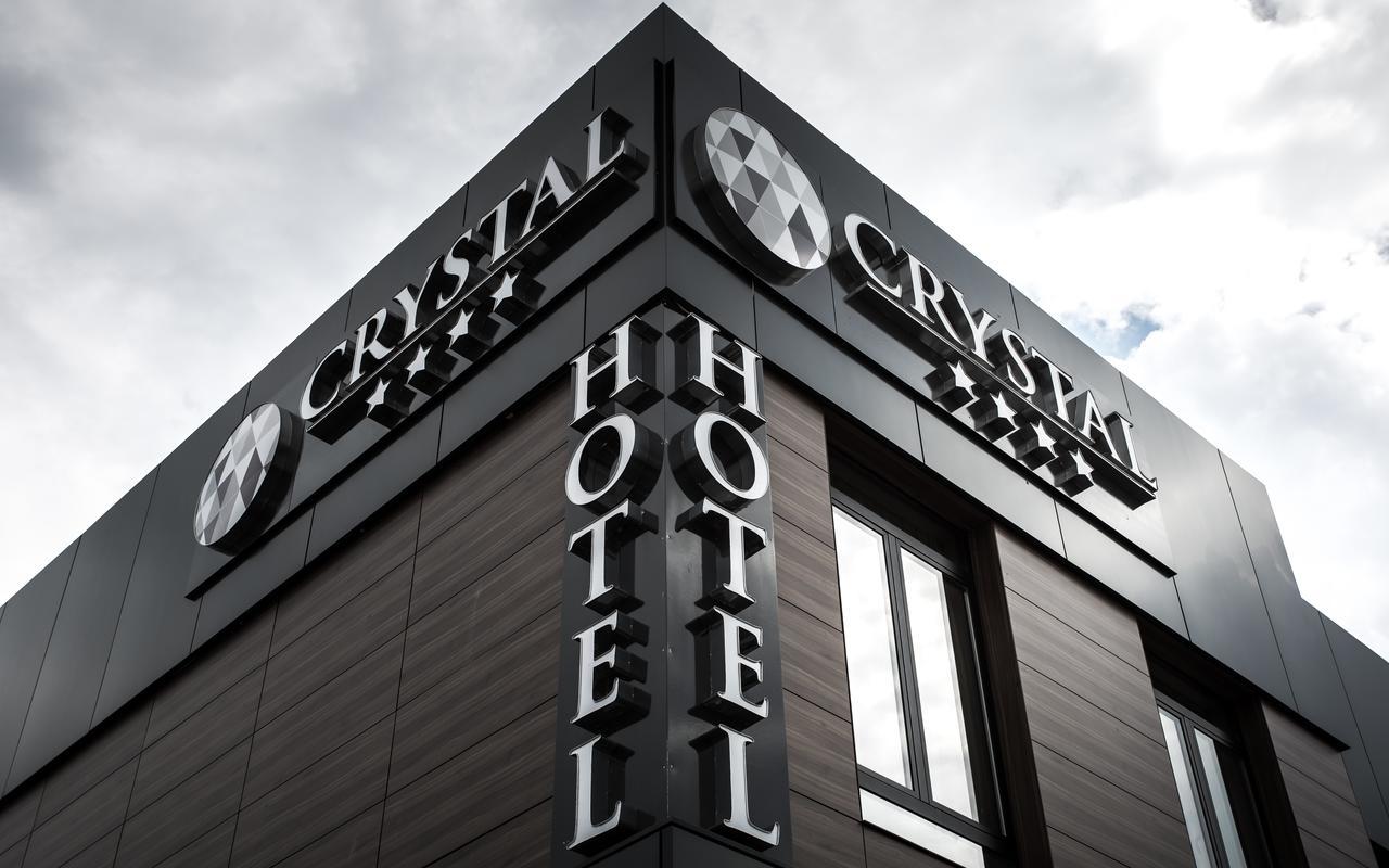 Hotel Crystal Pecinci Экстерьер фото
