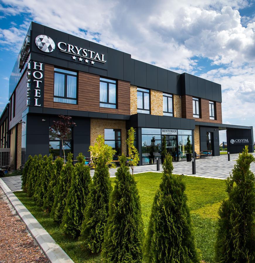 Hotel Crystal Pecinci Экстерьер фото